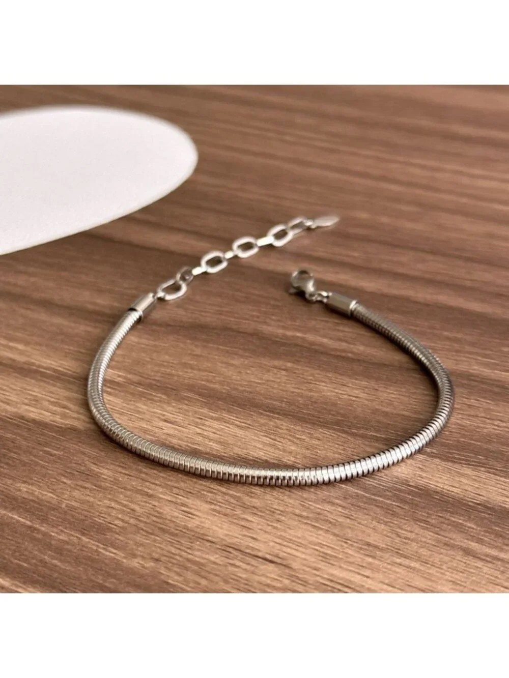 Elegant Silver Bracelet Q71